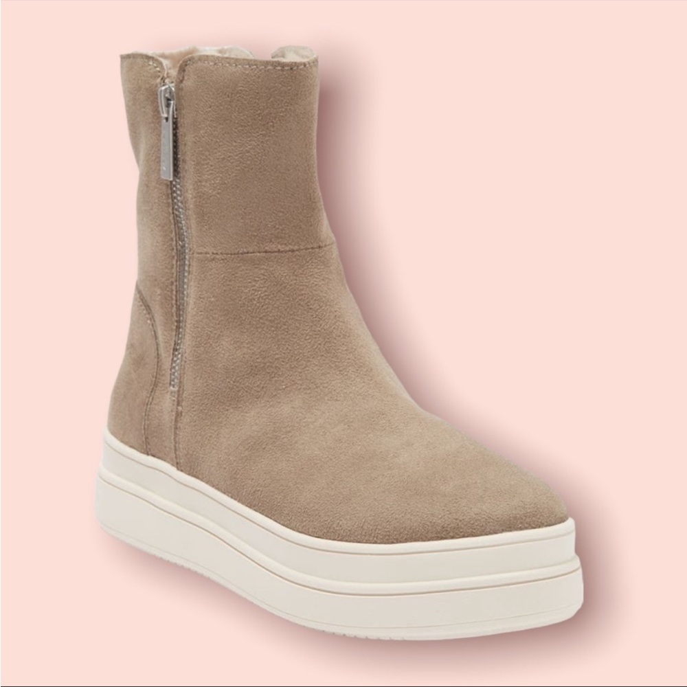 JSlides Faux Fur Lined Waterproof Boot Taupe Shoe Women’s Size 8